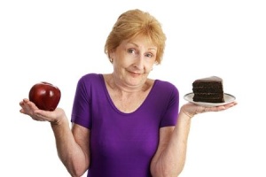 Senior-woman_Choc-cake-apple